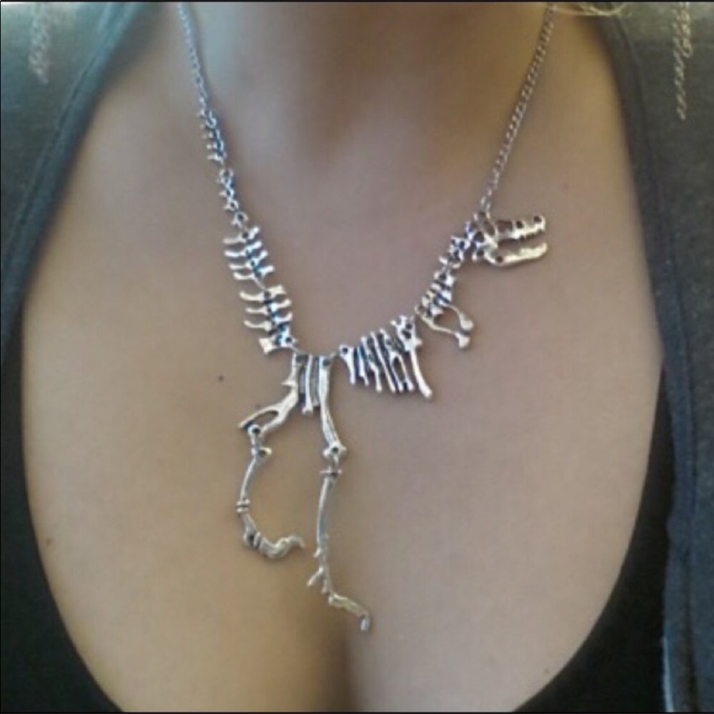 ๐ฅBOGO Free!๐ฅ๐ฆJurassic Class Statement necklaces - Picture 2 of 5